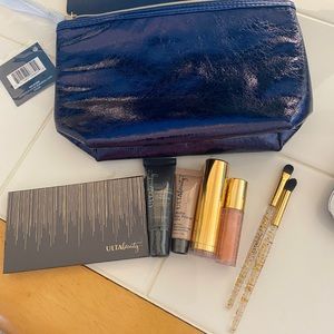 NWT ULTA 8 Piece Navy Bag Gift